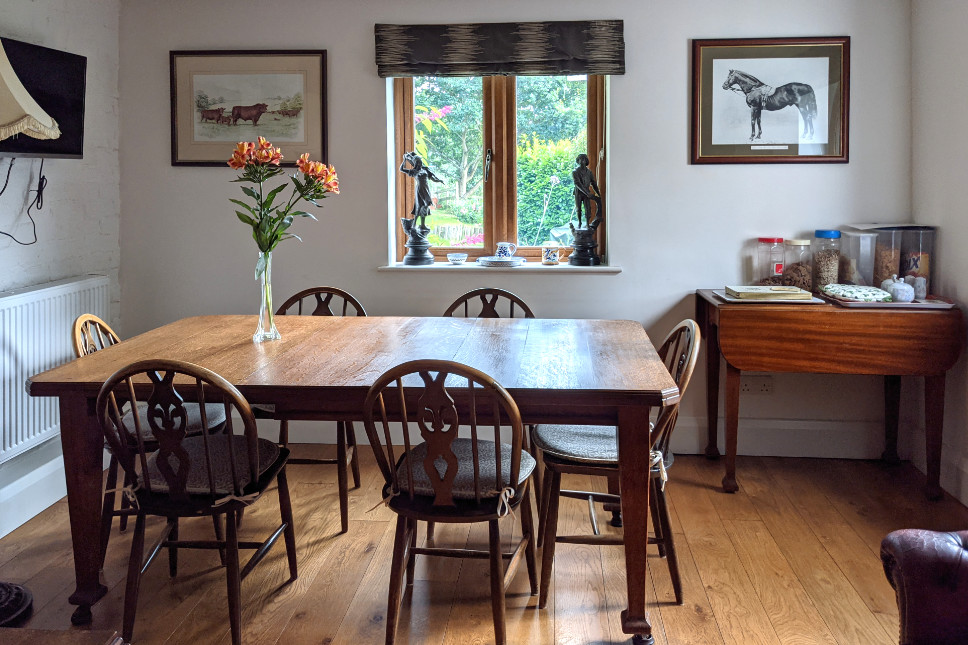 Holly Cottage dining room